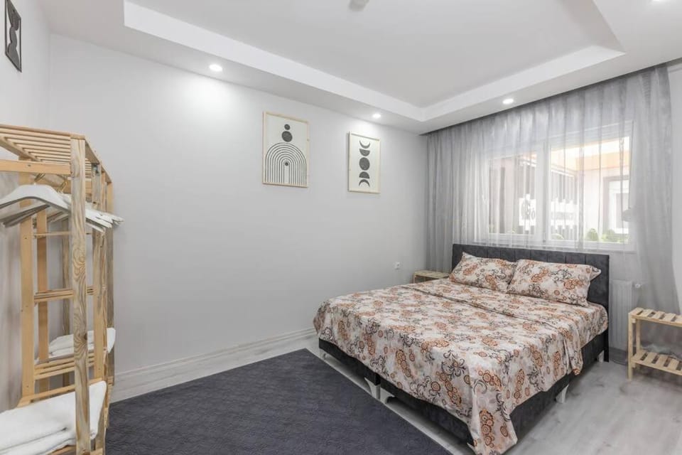 1-Kaleiçi ve Markantalya’ya yakın Büyük Ev Apartment in Antalya