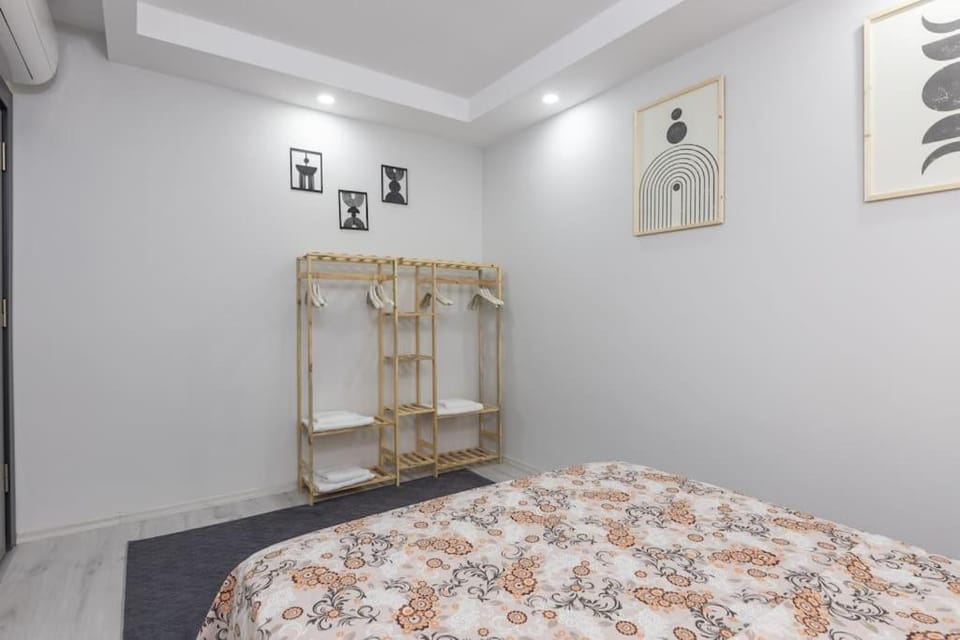 1-Kaleiçi ve Markantalya’ya yakın Büyük Ev Apartment in Antalya