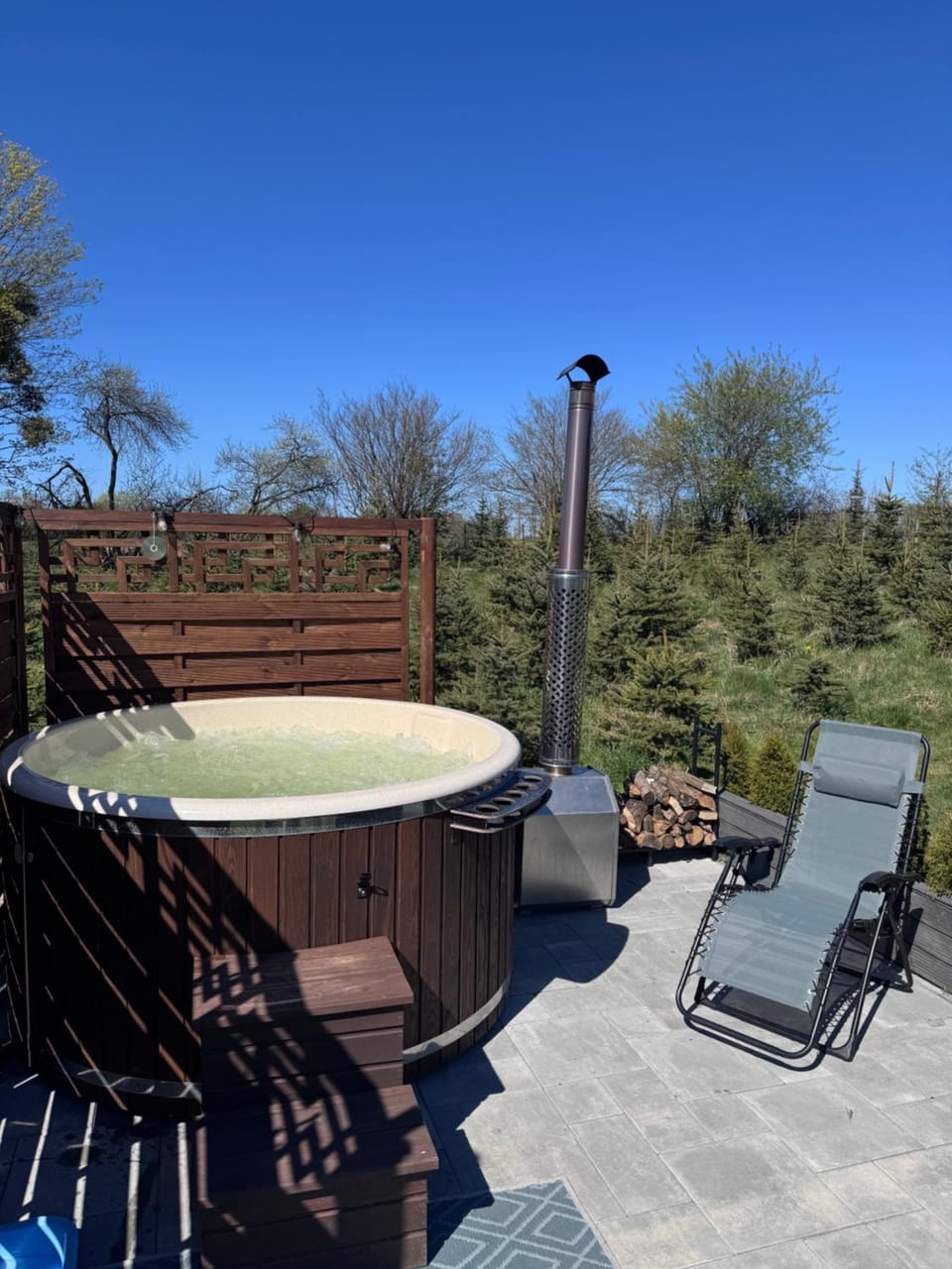 Hot Tub, Hot Tub