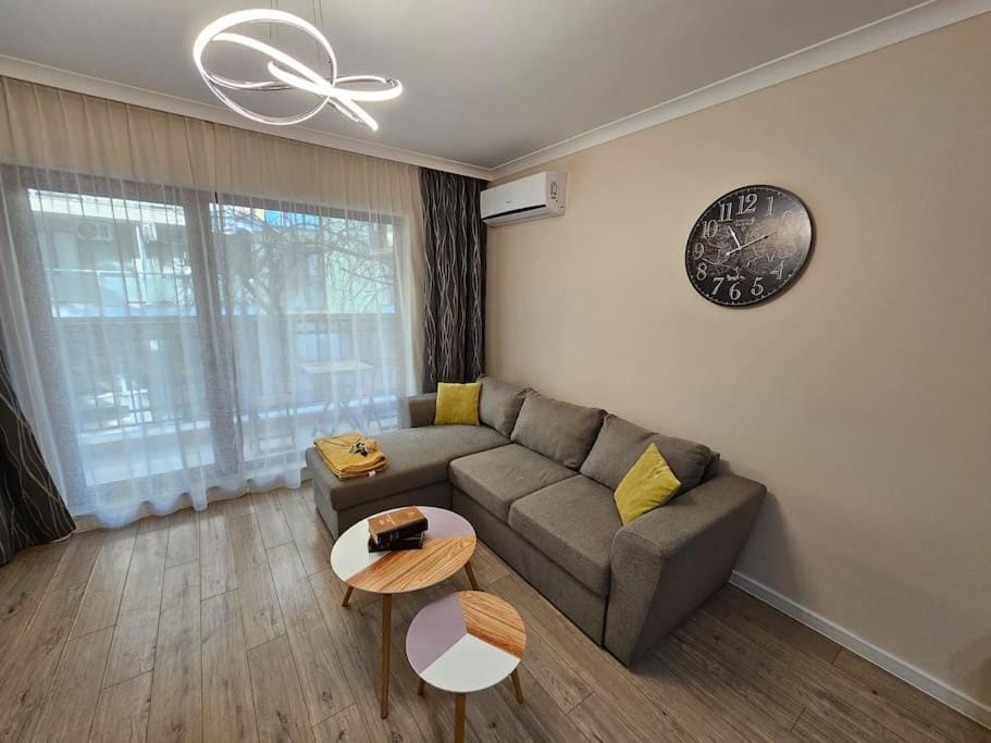 Serenity in the heart of Varna with free parking Apartment in Varna
