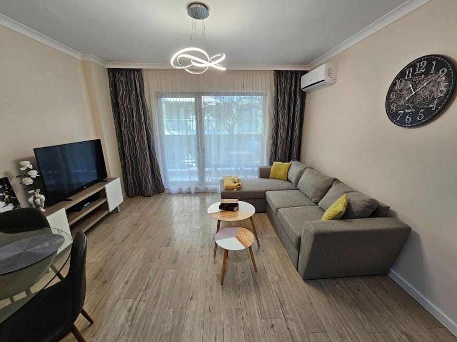 Serenity in the heart of Varna with free parking Apartment in Varna