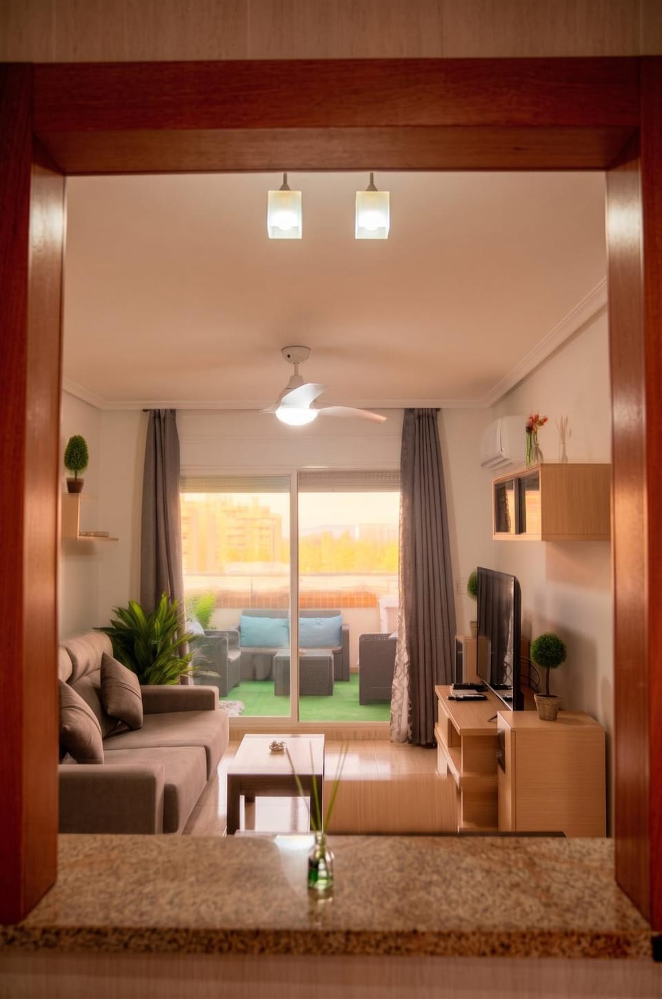 Bed, Living room, Photo of the whole room, Seating area, Dining area, Bedroom