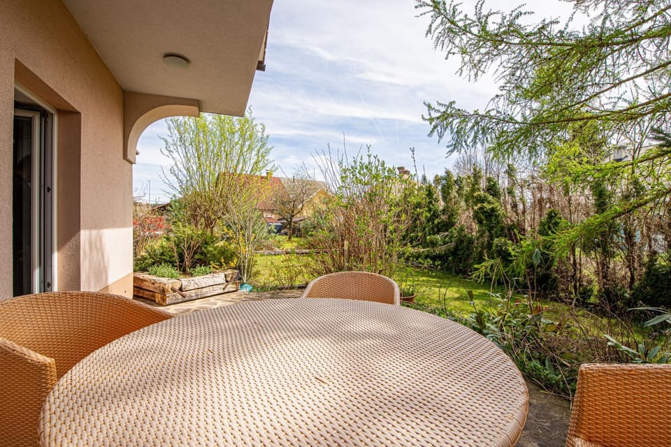 Garden, Balcony/Terrace, Dining area