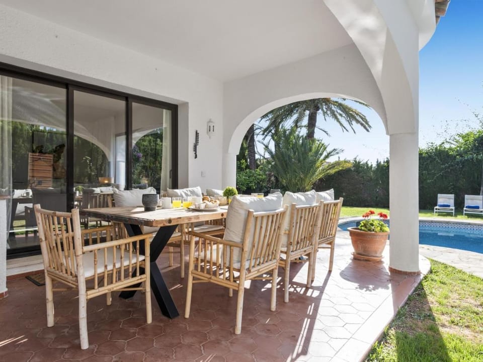 Villa Byron, private pool, walking distance to Puerto Banus House in Marbella