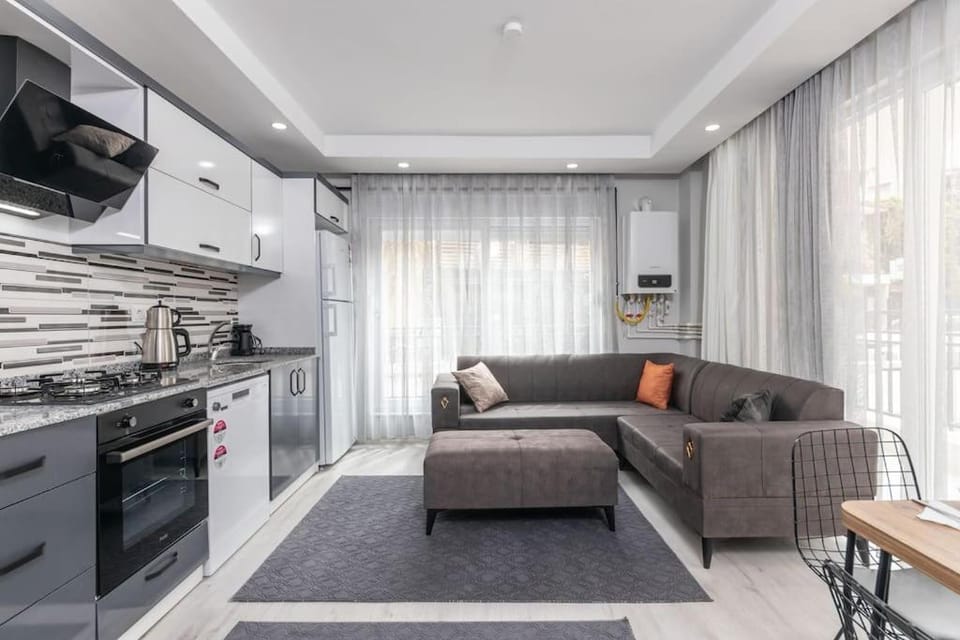 7-Şehir Merkezinde 4 Yatak Odalı Dubleks Daire Apartment in Antalya