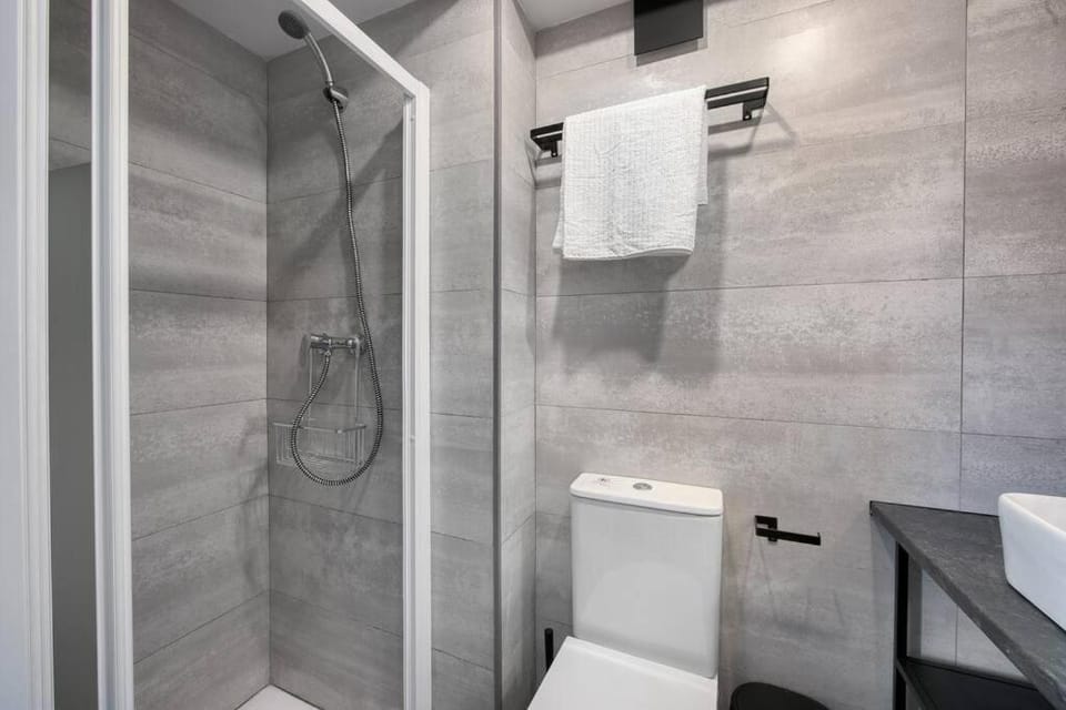 642A Apartamento con vistas y 3 baños Apartment in Oviedo