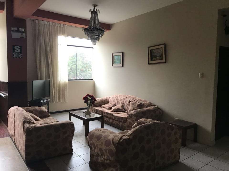 Living room, Lobby or reception