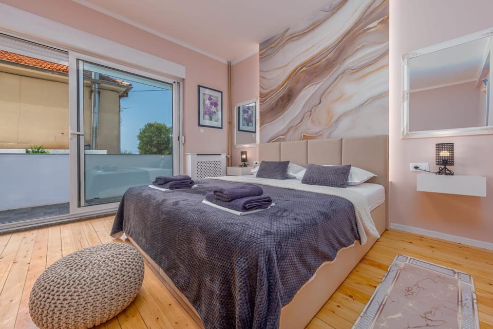 Bed, Balcony/Terrace, Bedroom, towels, air conditioner, air conditioner