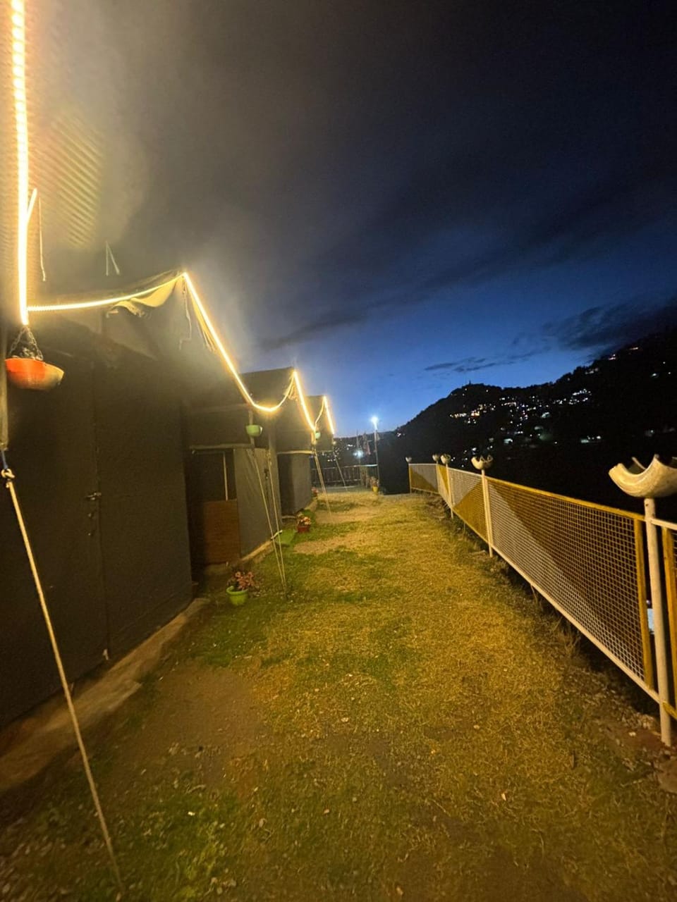 Balcony/Terrace, Mountain view