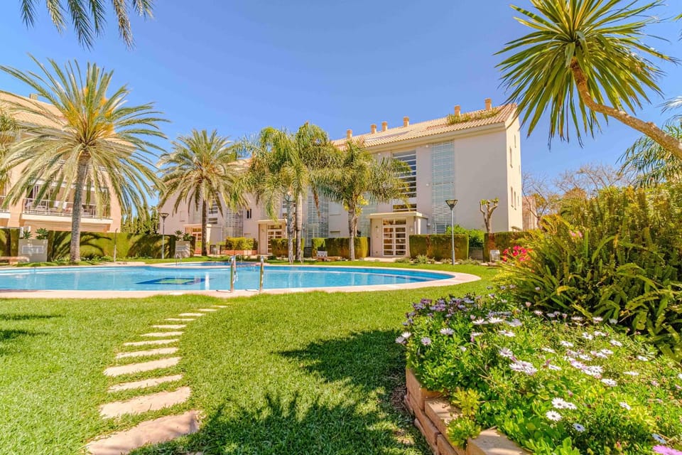 Patio, Garden, Garden view
