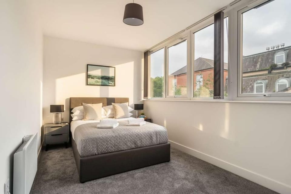 Modern 1 Bed Apartment in Central Wrexham Apartment in Wrexham
