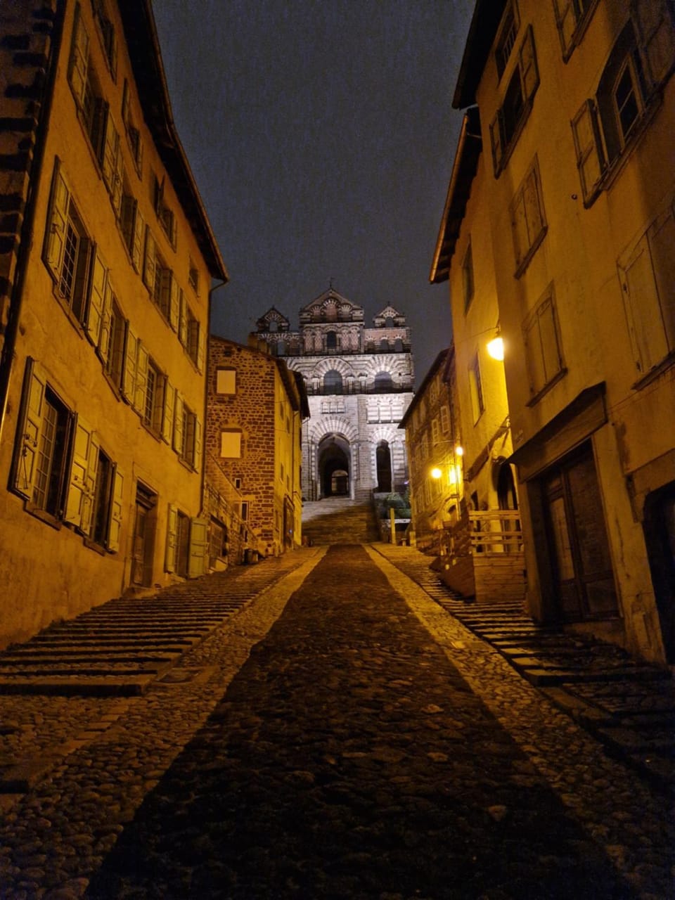 Gîte Des Tables - Cathédrale, Cœur historique, Vue Apartment in Auvergne-Rhône-Alpes