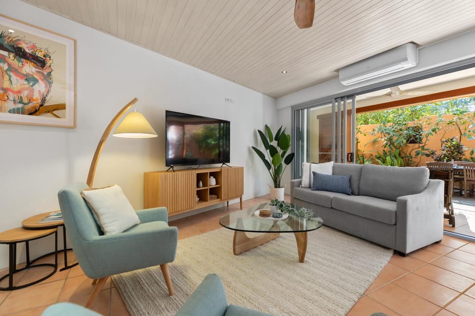 TV and multimedia, Living room, air conditioner
