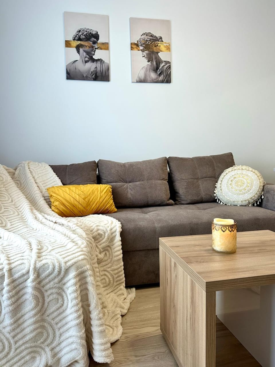 Marble Shelter Big&Comfy, Oradea Arena, near Airport Apartment in Hungary