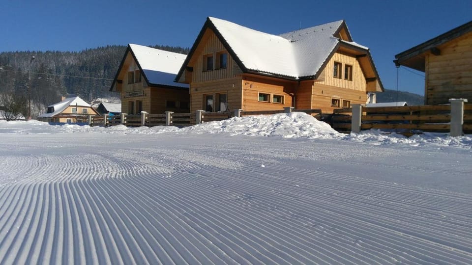 Property building, Neighbourhood, Winter