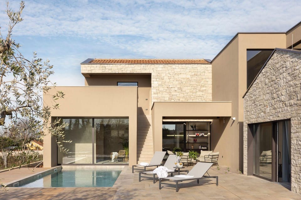Seating area, Swimming pool