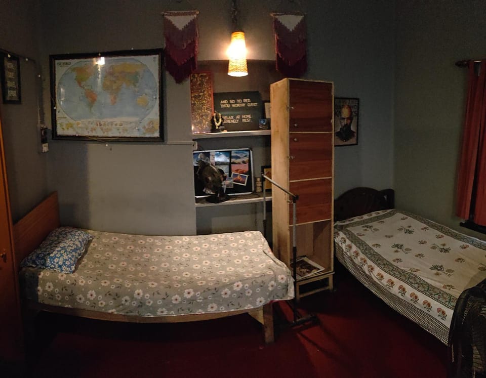 Calcutta Backpackers Homestay- For Travellers and Backpackers Vacation rental in Kolkata