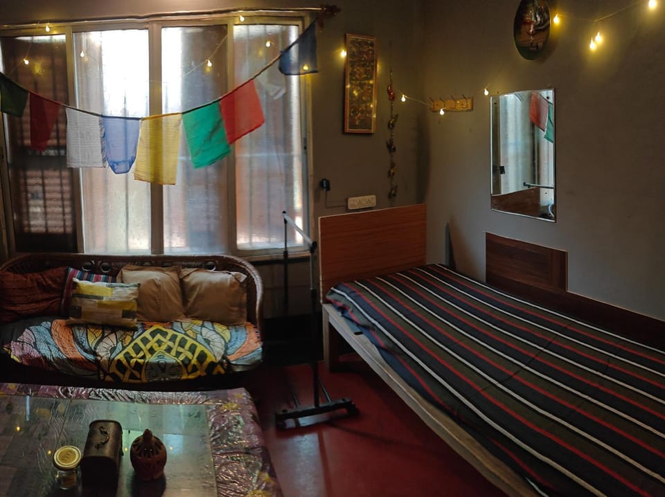 Calcutta Backpackers Homestay- For Travellers and Backpackers Vacation rental in Kolkata