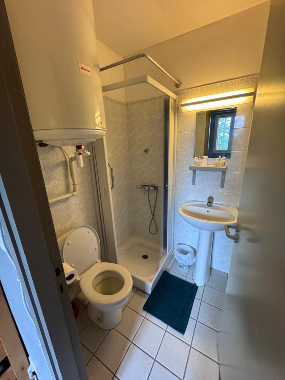 Auberge des deux vallées Inn in Provence-Alpes-Côte d'Azur