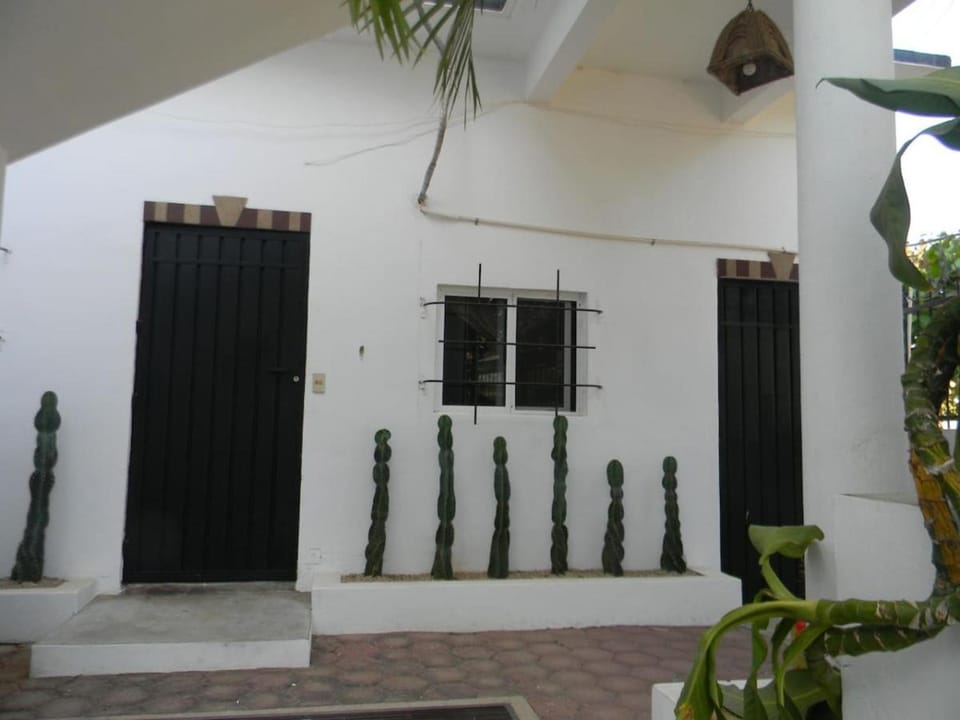 Casa Vista Al Mar - Iguana Room House in Brisas de Zicatela