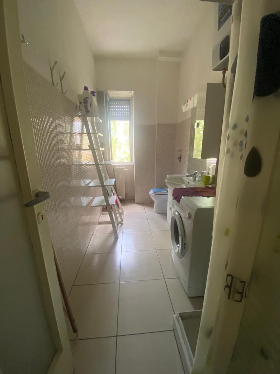 Shower, Bathroom, washing machine