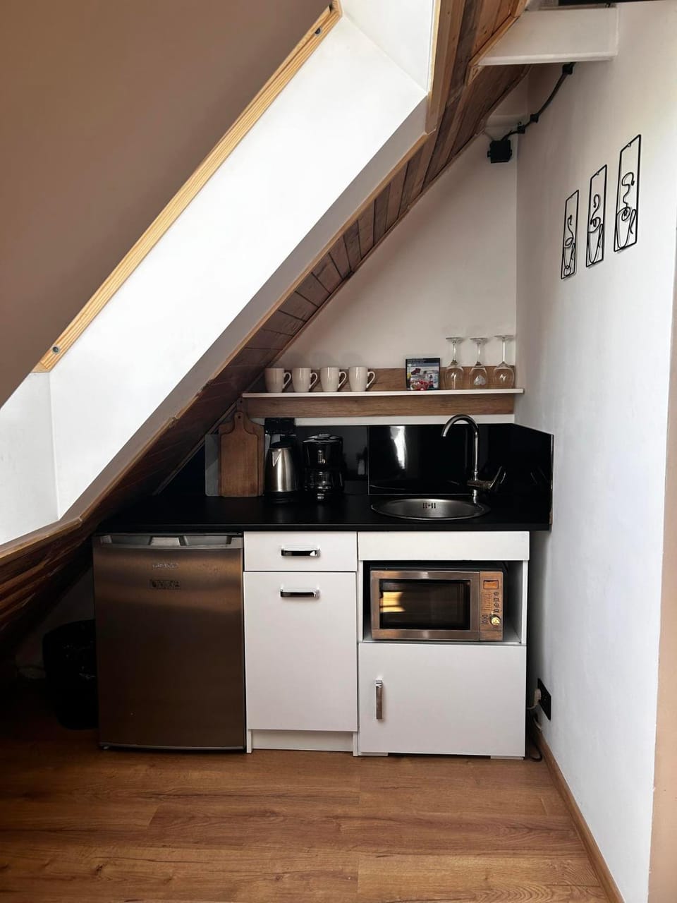 Coffee/tea facilities, Kitchen or kitchenette, minibar