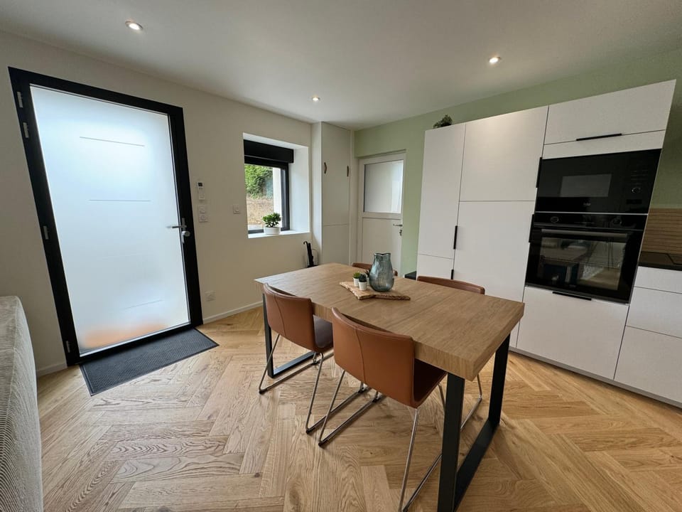 minibar, pet friendly, storage