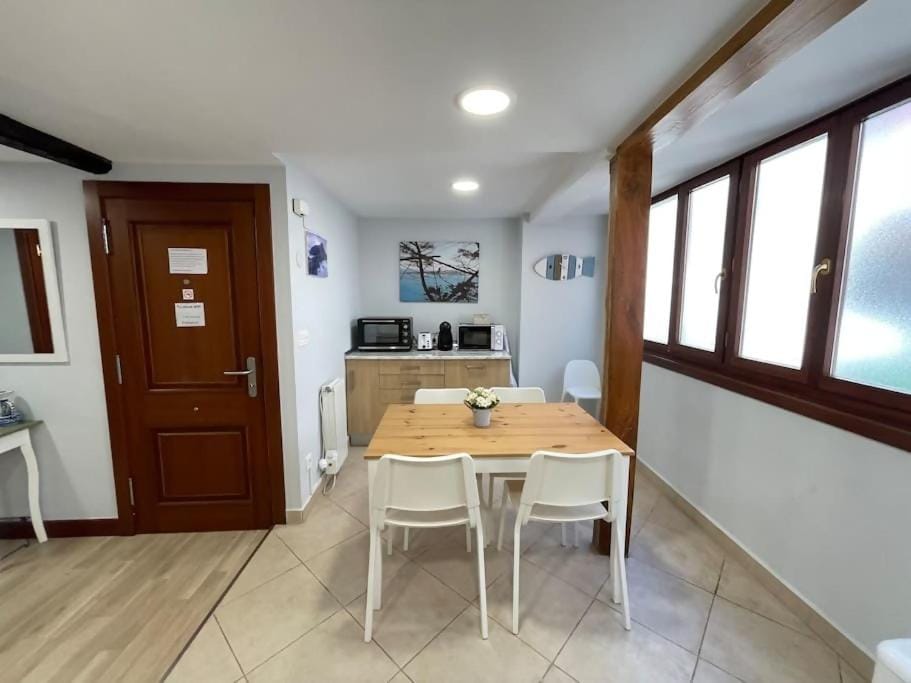 Taraska I- Apto renovado en centro neurálgico. Apartment in Bermeo