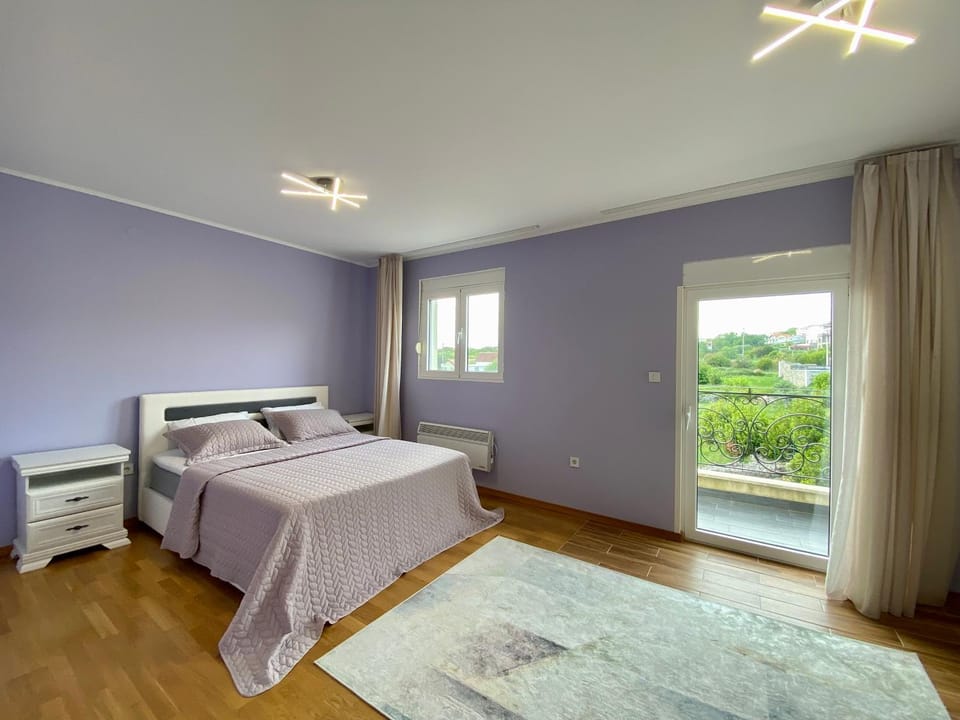 Krimovica Sunset Spacious Apartment with Sea View and Pool Apartment in Kotor Municipality
