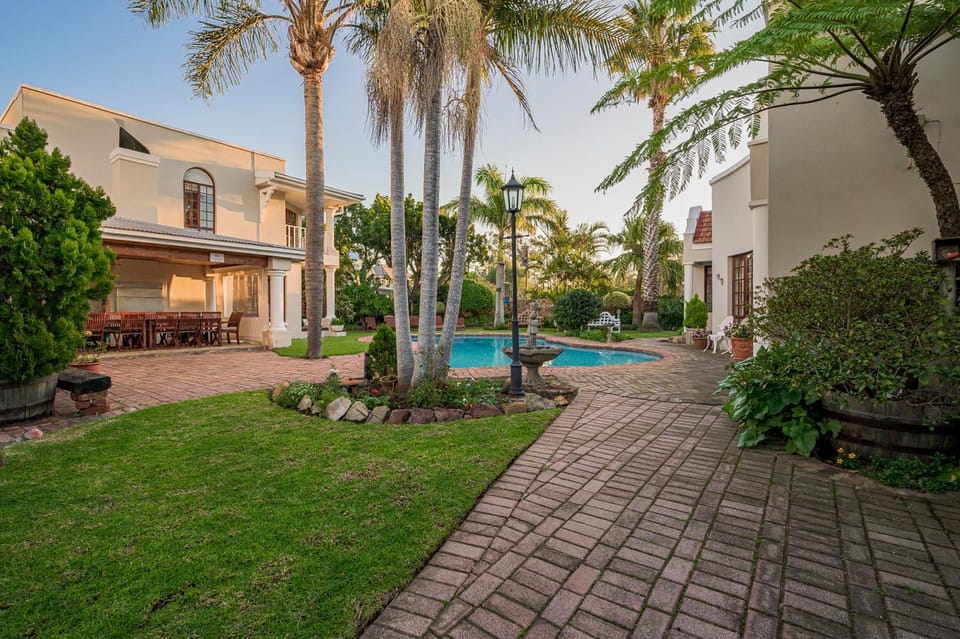 Millbury Guest House Bed and Breakfast in Port Elizabeth