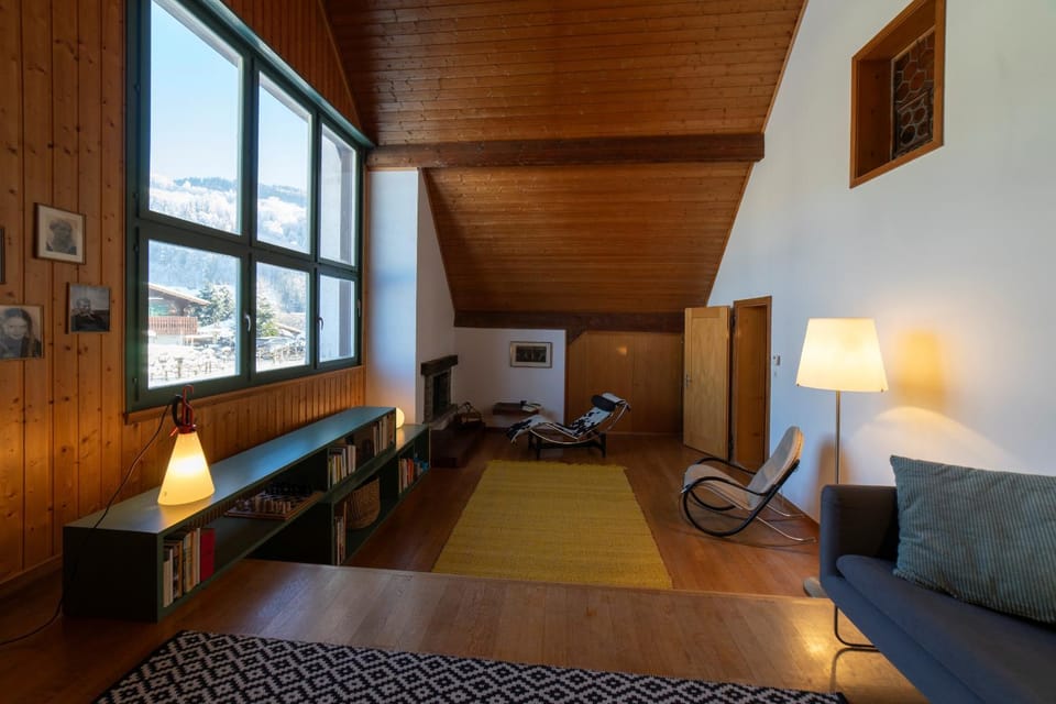 Communal lounge/ TV room, Living room