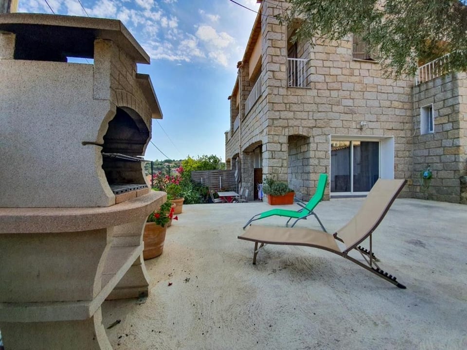 Appartement vue mer Apartment in Corsica