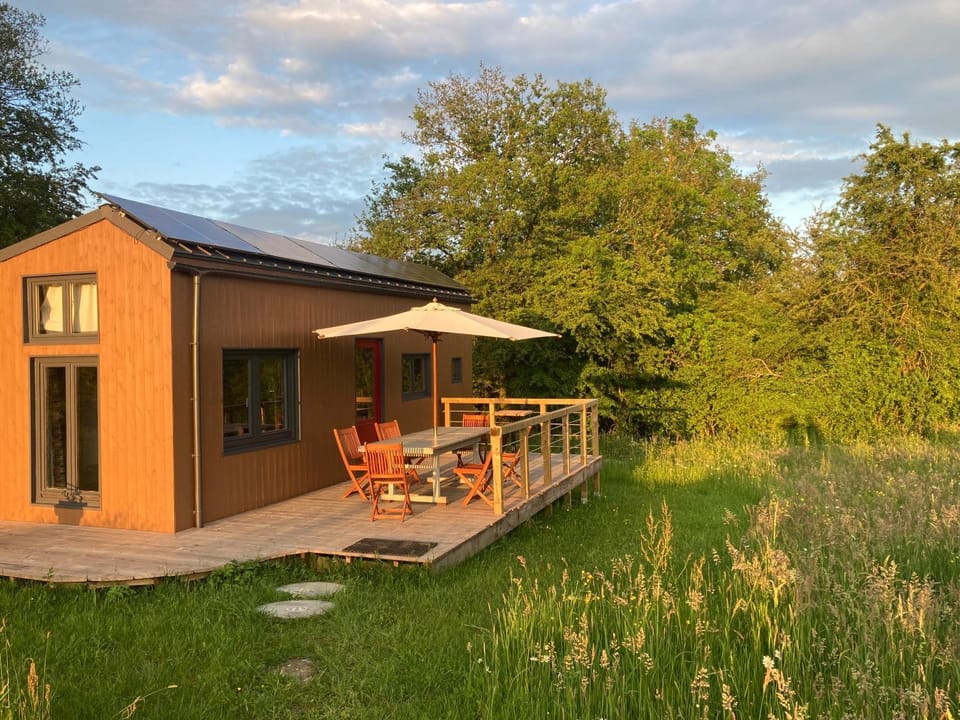 Tiny House Les Jours Heureux Sejour nature pres de Dinant et des Lacs de l Eau d Heure Nature lodge in Belgium