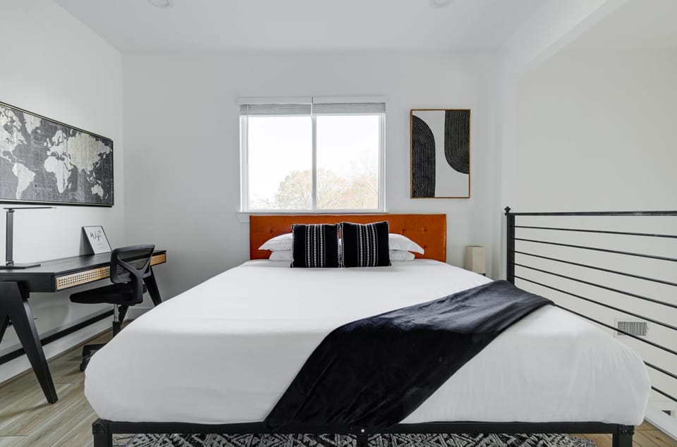 Bed, Bedroom