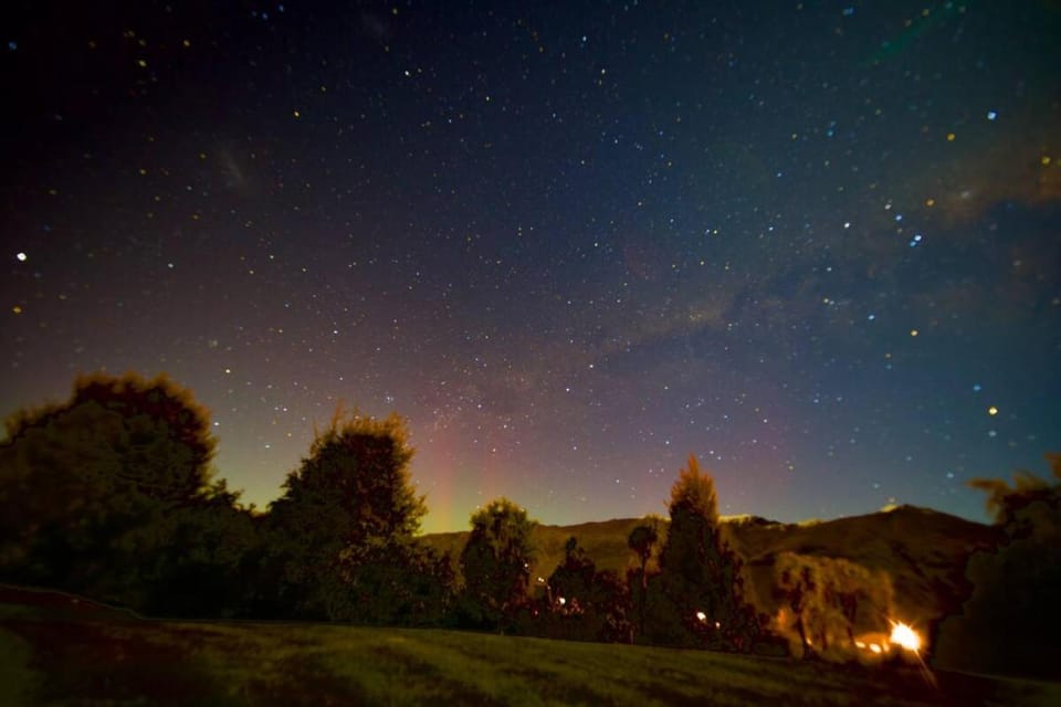 Tawhiri - tranquility, space and stunning views in paradise House in Wanaka