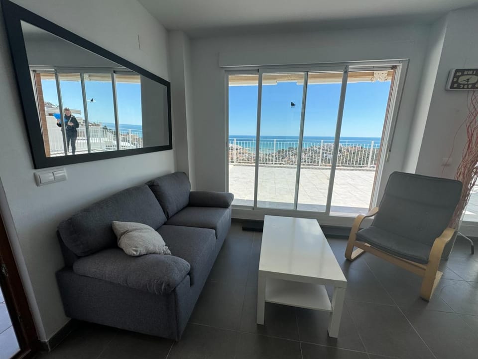 View (from property/room), Balcony/Terrace, Seating area, Sea view