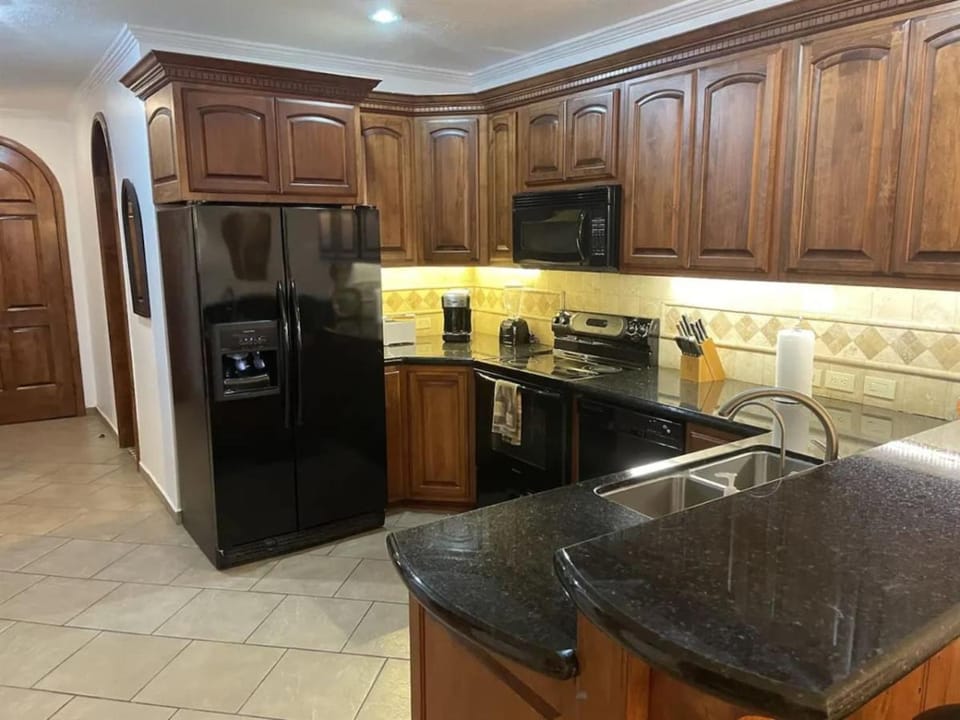 Casa Blanca C306 Pet Friendly Ocean View Retreat House in Rocky Point