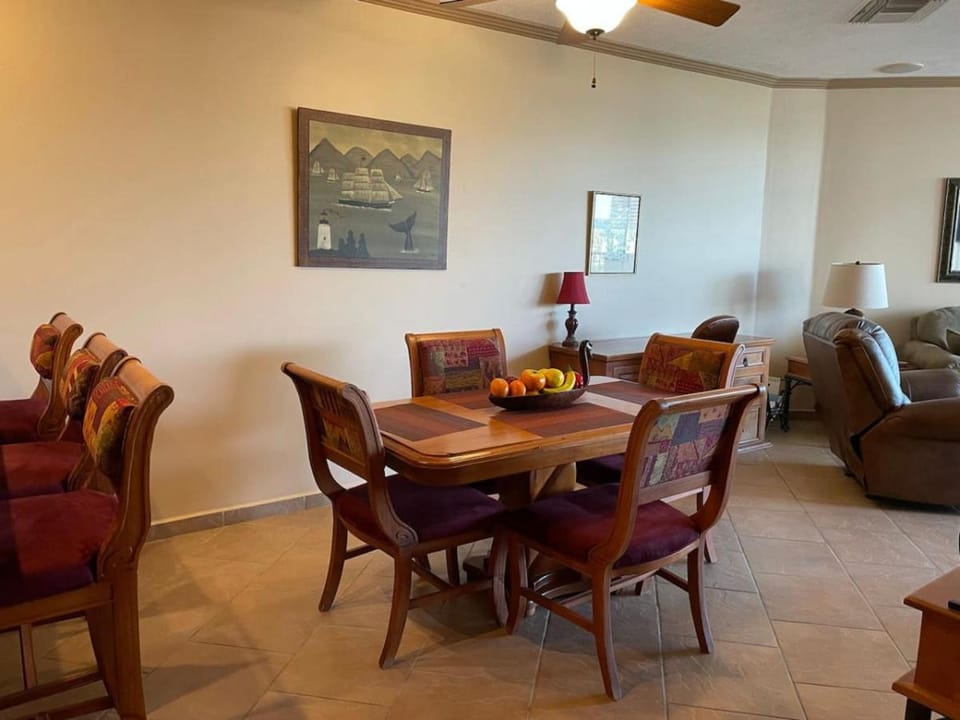 Casa Blanca D302 Pet Friendly Ocean View Get-a-Way House in State of Baja California