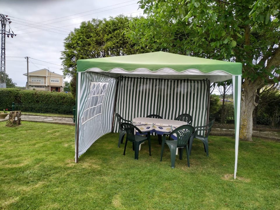 Garden, Dining area