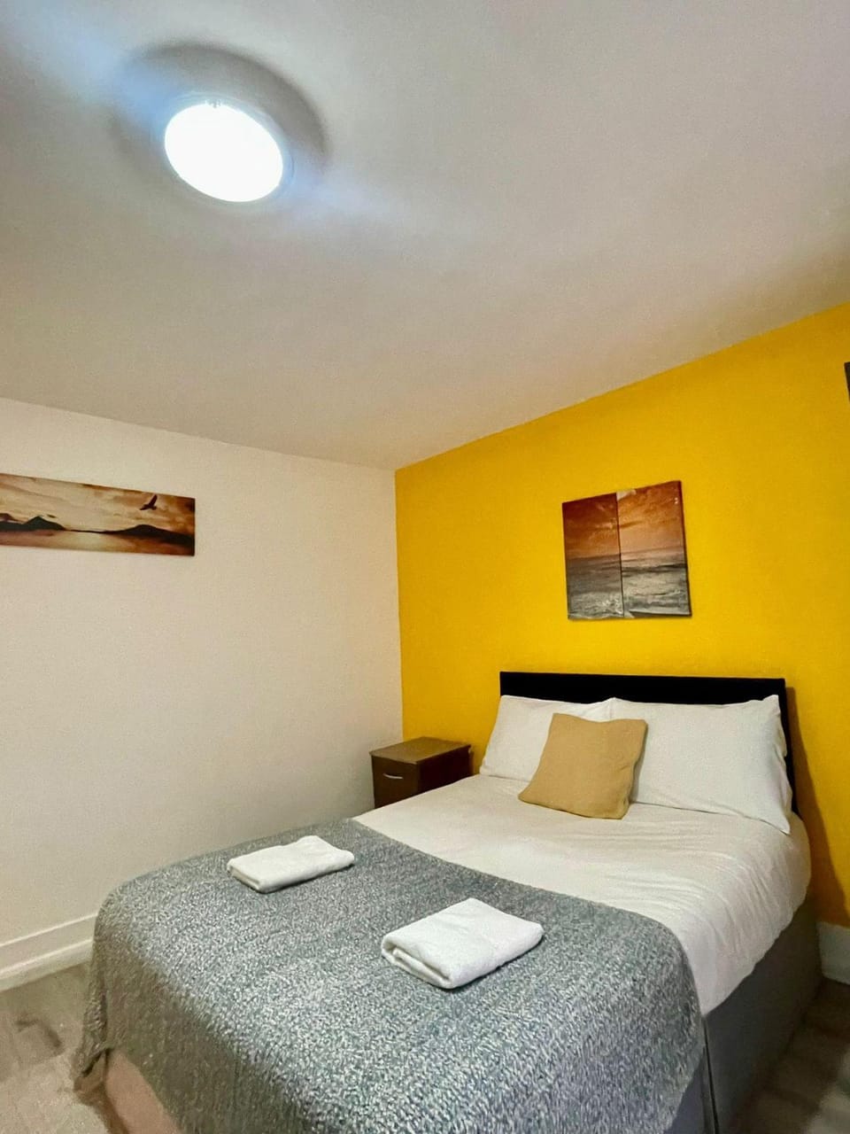 Studio Sleeps 2 with Internet Access Apartment in City of Westminster