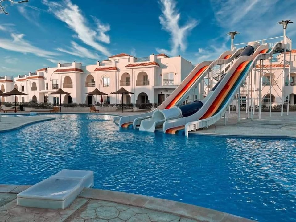 2 BR Downtown Sharm El Sheikh -Free Wi-Fi-Beach Access Apartment in Sharm El-Sheikh
