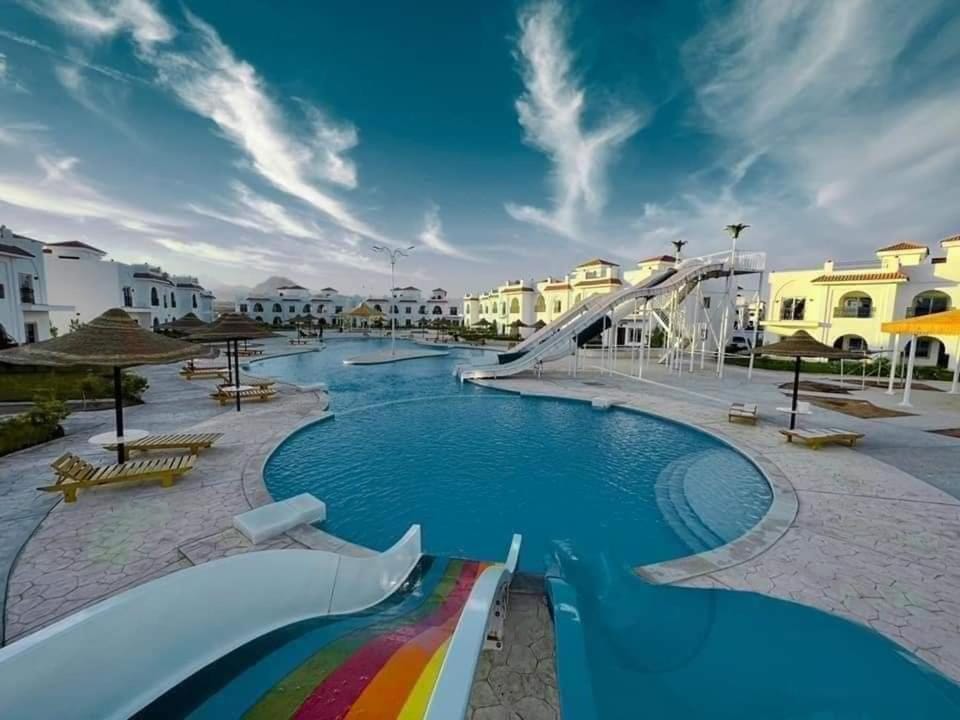 2 BR Downtown Sharm El Sheikh -Free Wi-Fi-Beach Access Apartment in Sharm El-Sheikh
