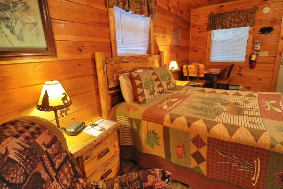 Alpine Mountain Sweetheart Cabin Jacuzzi #7 Cabin in White County