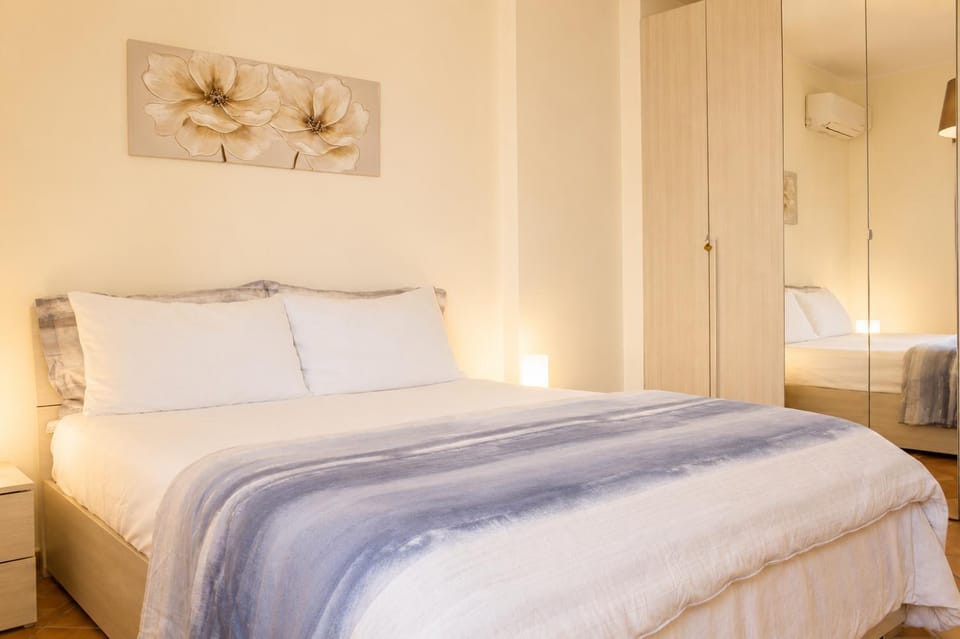 Bed, Bedroom, wardrobe