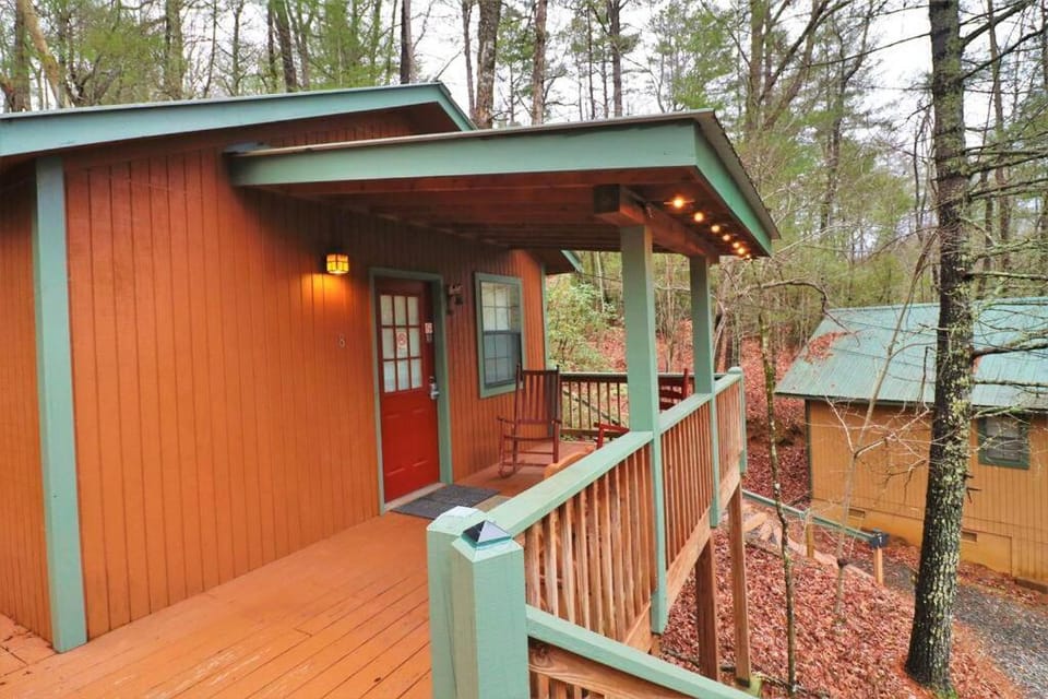 Alpine Mountain Sweetheart Cabin Jacuzzi #8 Cabin in White County
