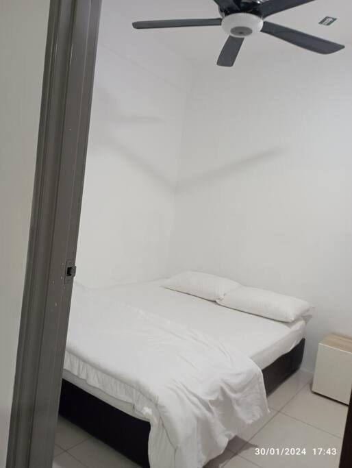 3R Guest House Manhattan Condominium Apartment in Ipoh