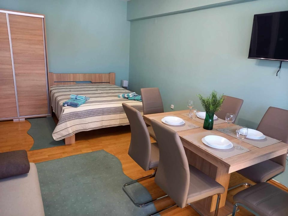 Living room, Bedroom