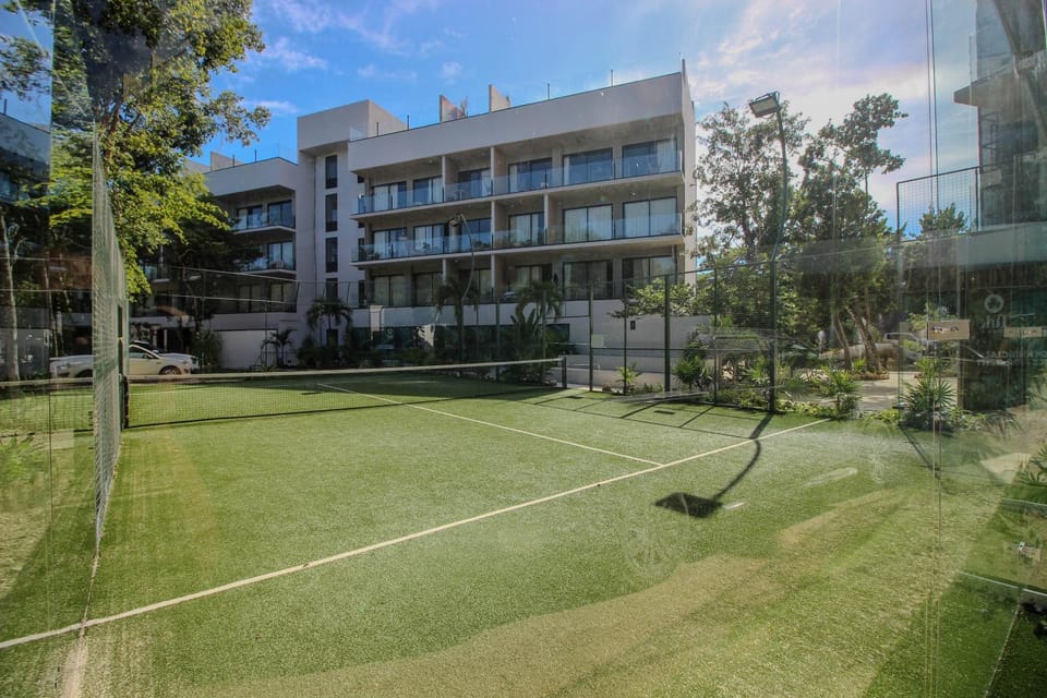 Property building, Tennis court