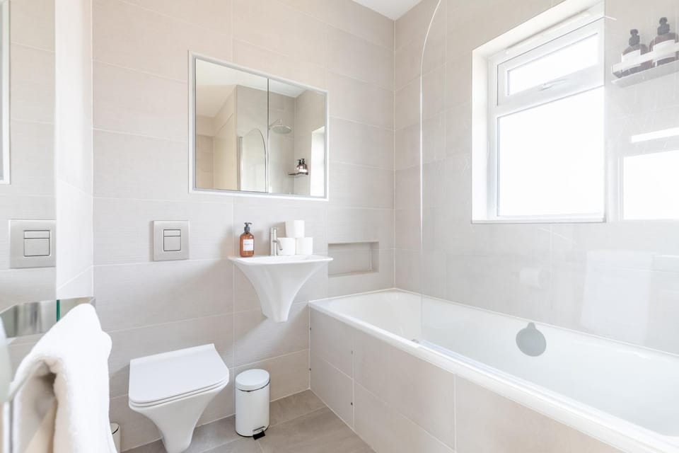 Toilet, Bathroom, Bath