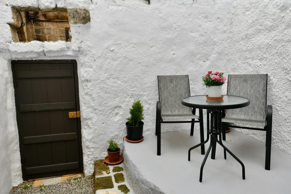 PENELOPE garden house old town Apartment in Rhodes